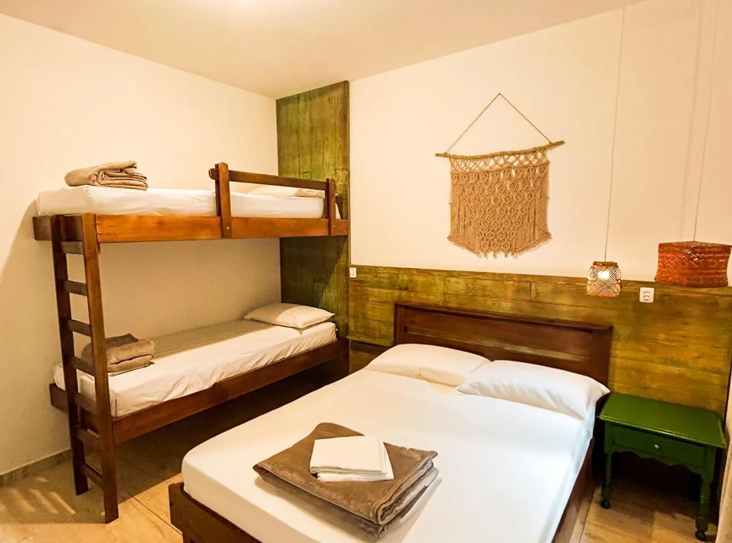Babitonga Hostel - 100M Da Prainha Sao Francisco do Sul