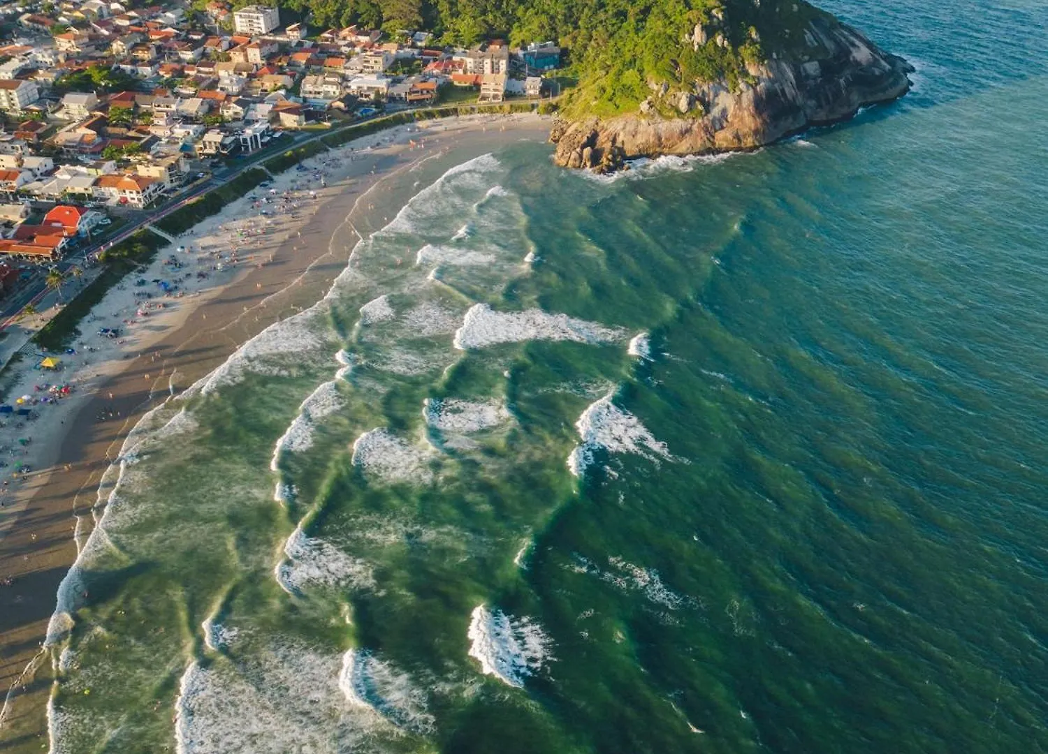 Babitonga Hostel - 100M Da Prainha Sao Francisco do Sul